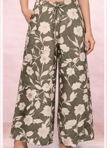 olive_floral_pants